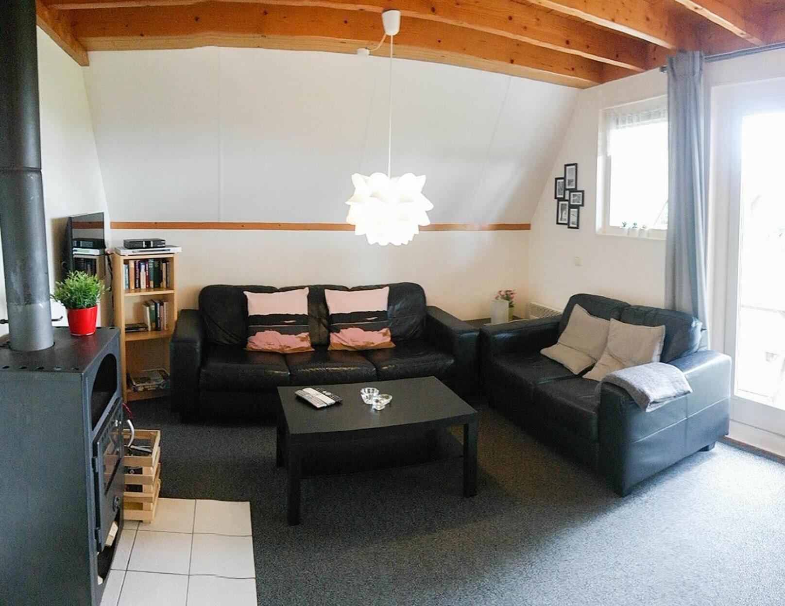 Leonie 6 Pers Holiday Home With A Large Garden Close To The Lauwersmeer Anjum Kültér fotó
